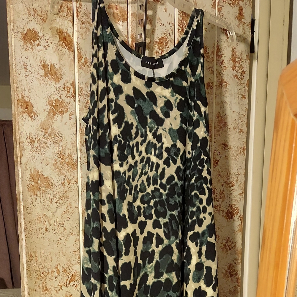 Blue camo tank style and scoop bottom